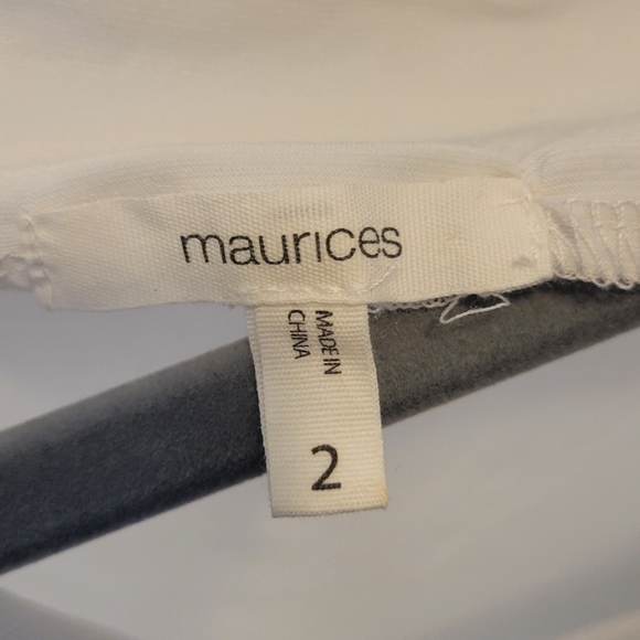 Maurice Size 2 White Blouse - Picture 2 of 3